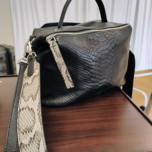 An Actually Fantastic Temu Bag - Picture 3 of 12